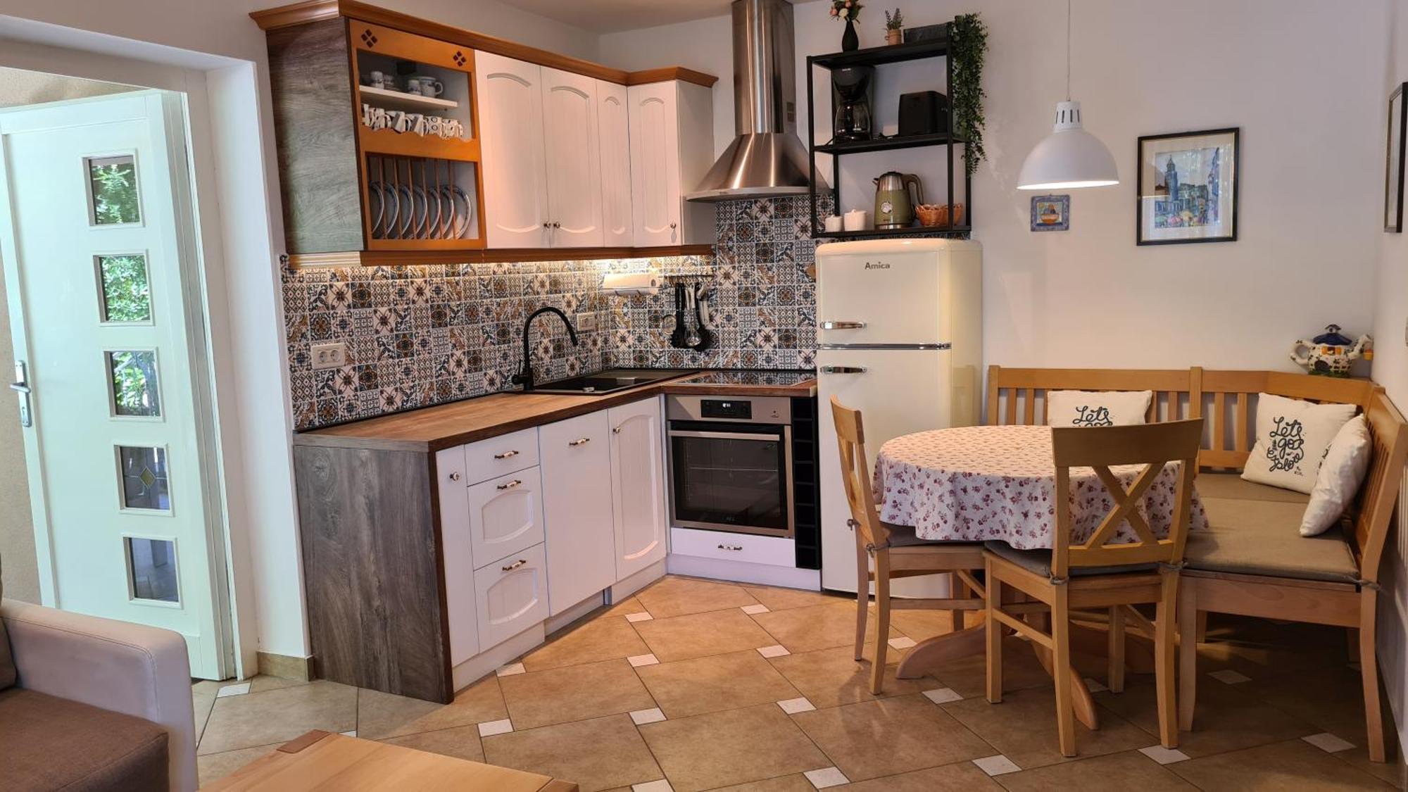 Villa Amalia Apartment 2 Malinska Eksteriør bilde